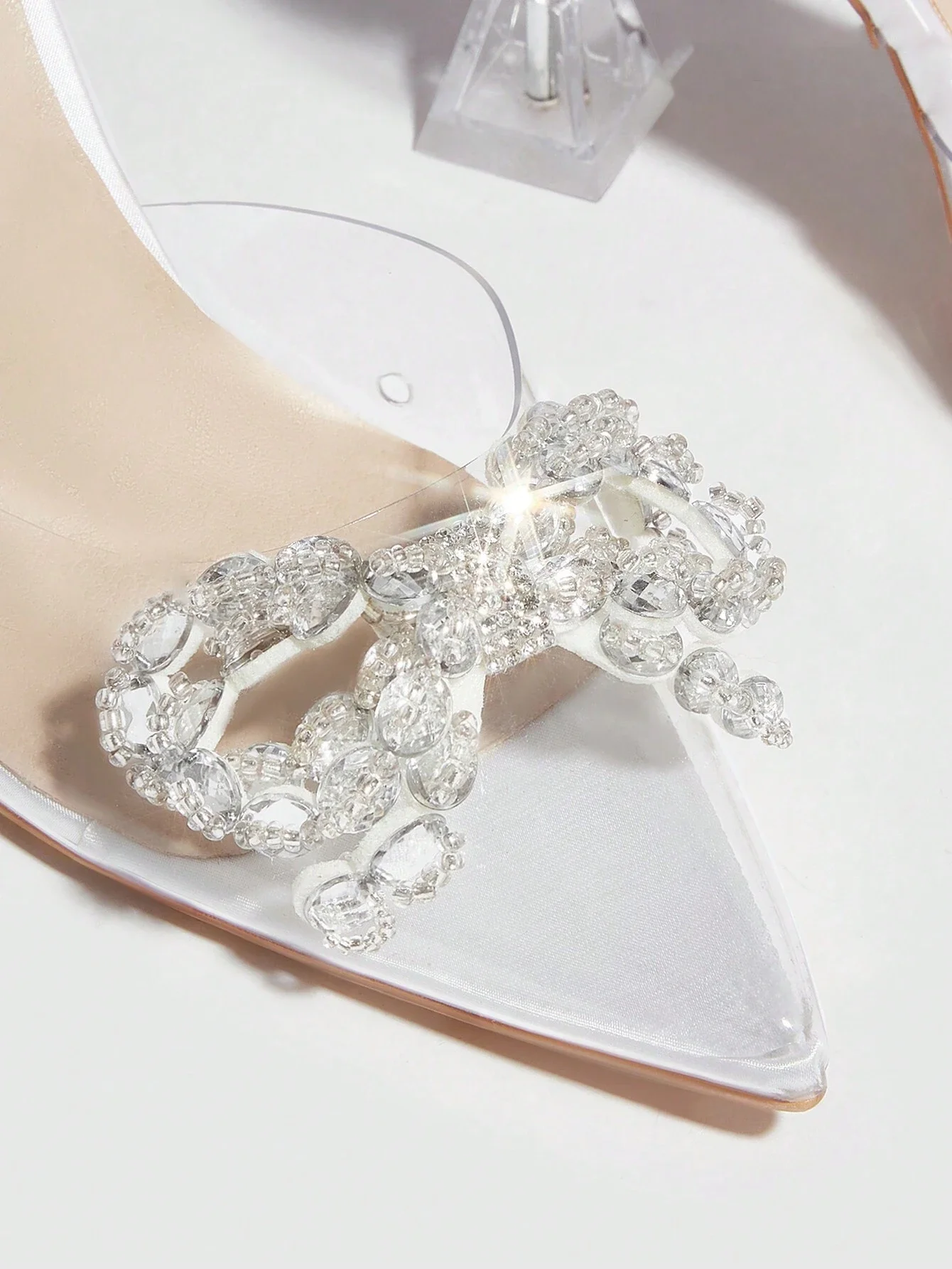 

Прозрачные босоножки-шлепанцы на шпильке с острым носком и стразами для вечеринок, выпускных и свадеб