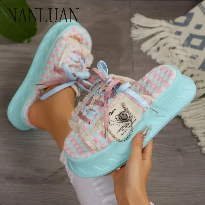 

2024 Boutique Fashionable Women's Slippers Comfortable Thick Soles Hot Selling Women's Shoes High Quality Trendy Shoes