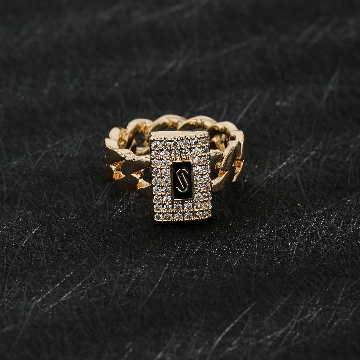 Original hot selling zircon popular ring made of copper material, popular for both men and women in the current season