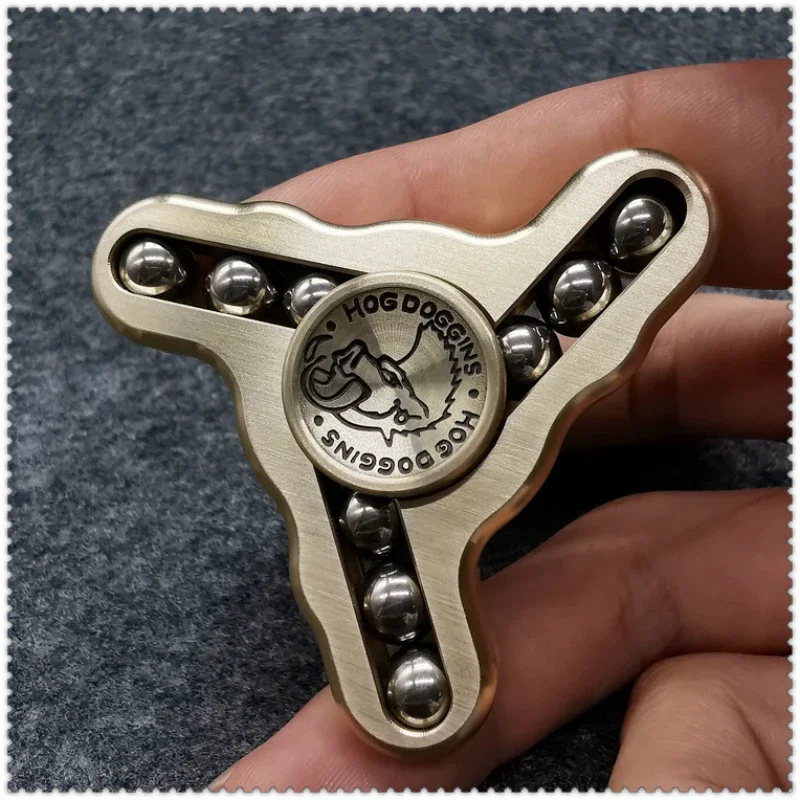 

Fidget Gyroscope EDC Titanium Alloy Three-leaf Finger Gyroscope Adult Decompression Artifact Leisure Entertainment Desk Toy