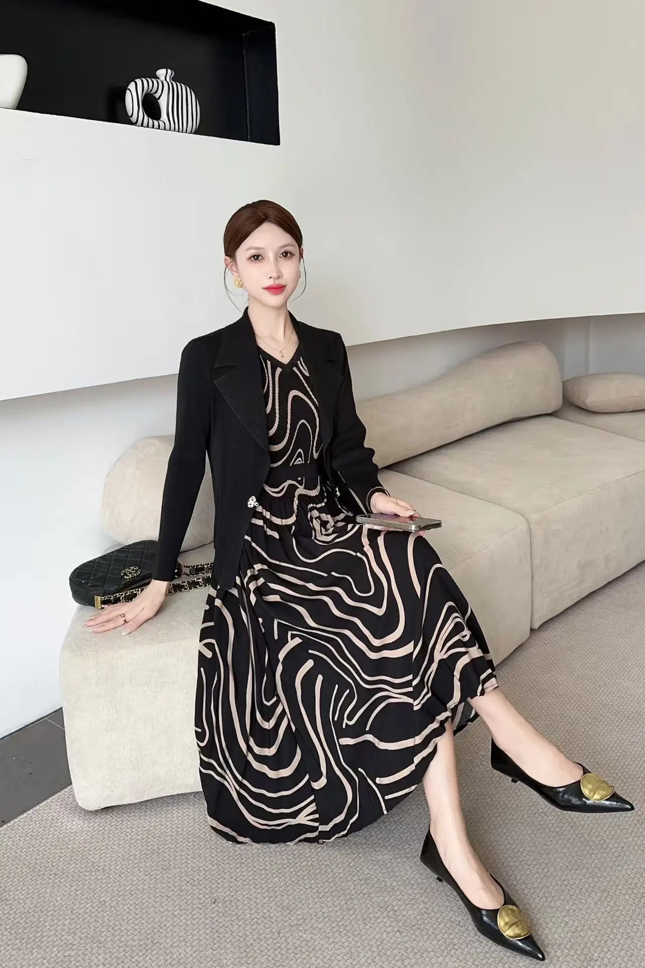 

Miyake Pleats 2025 Autumn High-end Dress Two-piece Women's Light Luxury Suit Collar Jacket with Printed Sleeveless Dress