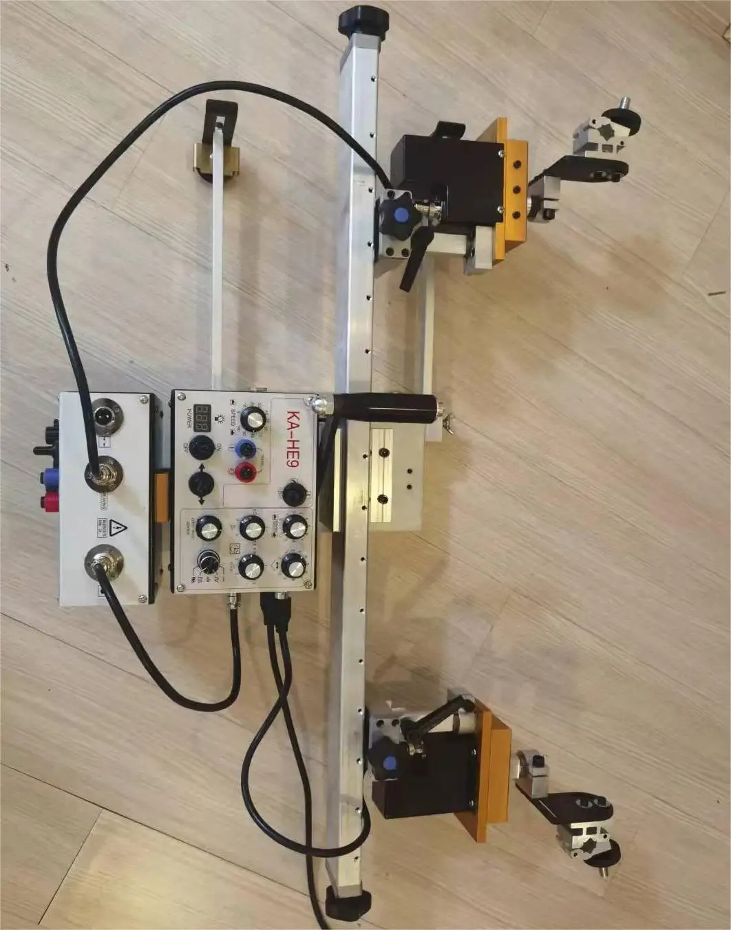 KA-HE9 High Performance Dual Gun Automatic Welding Robot New Condition Secondary Welding High Cost-Efficient Welding Equipment