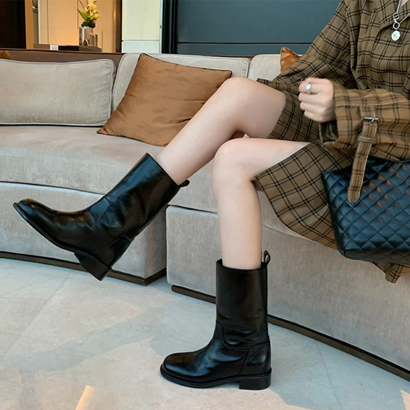 Zimowe modne buty w nowym stylu Cienki środkowy obcas Gruby obcas Miękka skórzana plisowana konstrukcja Luźne buty damskie Chunky Platform Booties