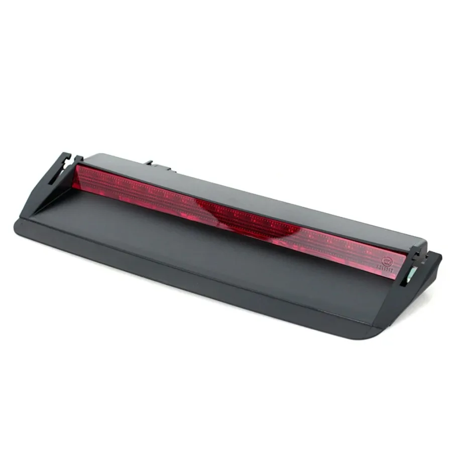 Third Brake Light Assembly LED High Mount Stop Lamp For VW Jetta Passat Bora 2005-2010 923-256