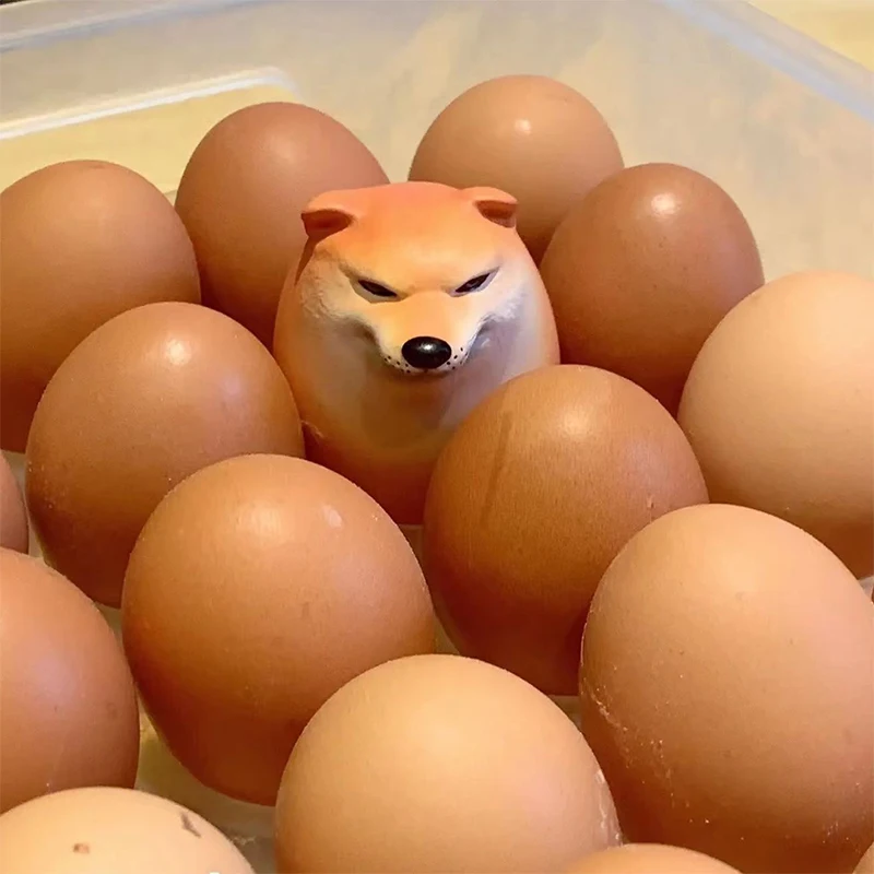 Criativo Shiba Inu Realista Egg Forma PVC Desk Decor, Dog and Egg União Decorações para Casa, Escritórios, Divertidos Presentes de Natal