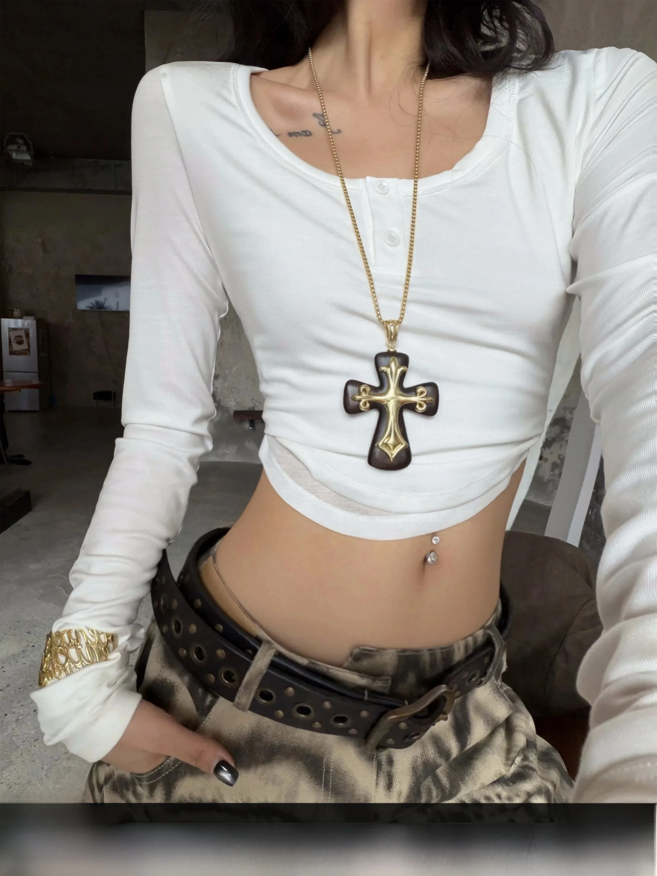 Warden  White Short Sleeveless T-shirt Women's Sexy Slim Fit Belly Show Autumn Fashion Korean Sweet Style Fake Two-Piece