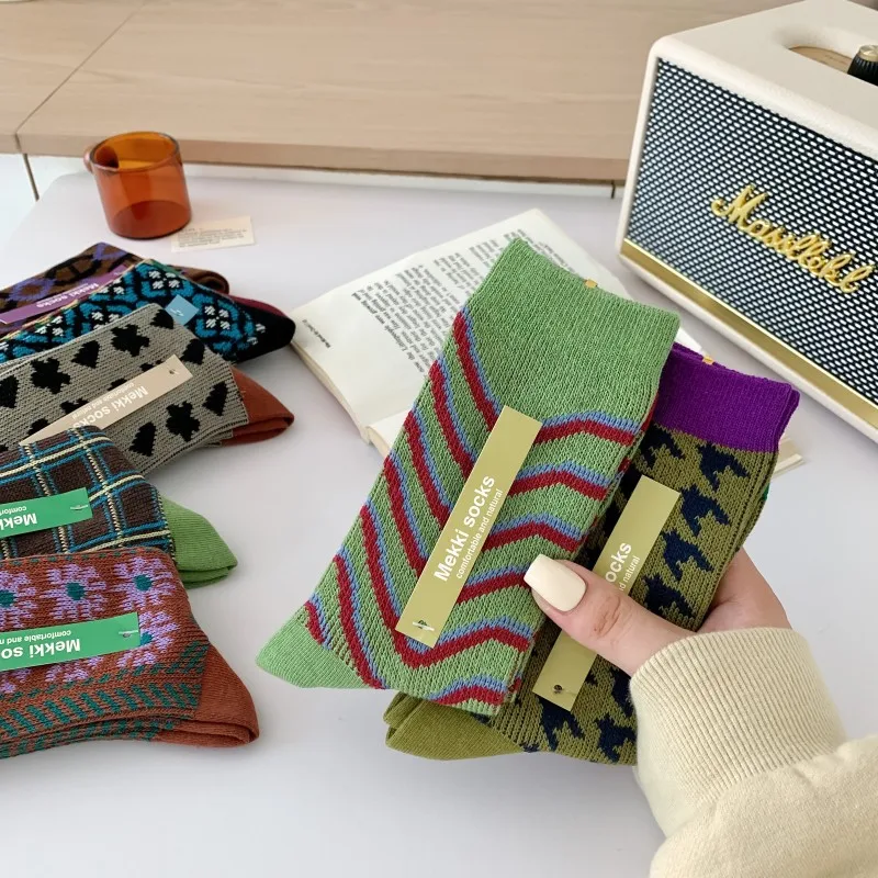 

Чулки до середины икры в стиле ретро с двойной иглой и ромбовидным волнистым узором для элегантных женщин. Хлопковые чулки осень/зима.