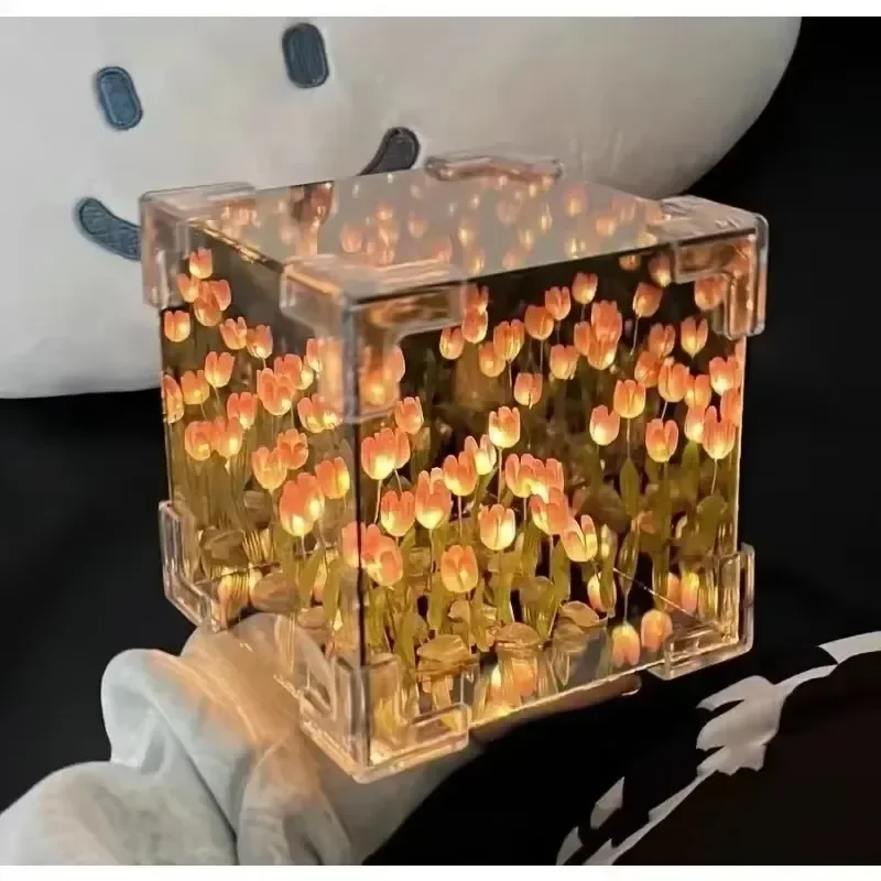 DIY Tulip Mirror Cube Lamp Flower Table Lamp Handmade Romantic Valentines Day Lamp Tulips Home Decorations Gift for Girlfriend