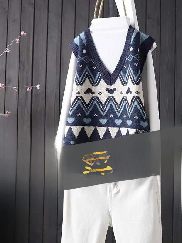 Ladies V-neck Sweater Vest Embroidered Sheep Pattern Autumn Outerwear Comfortable Fit Casual Style Fashionable Commute Wind
