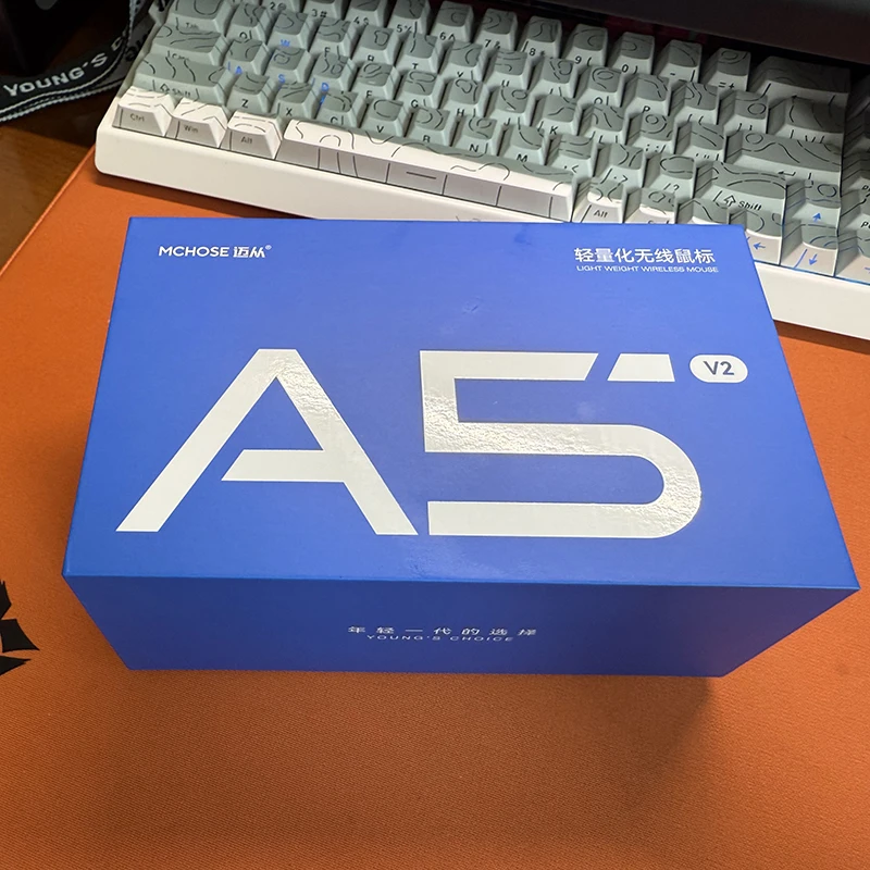2025 MCHOSE A5 V2 ULTRA/A5 V3 Series Mouse para jogos sem fio 3 modos para jogos de longa duração da bateria PAW3395 mouse de design leve