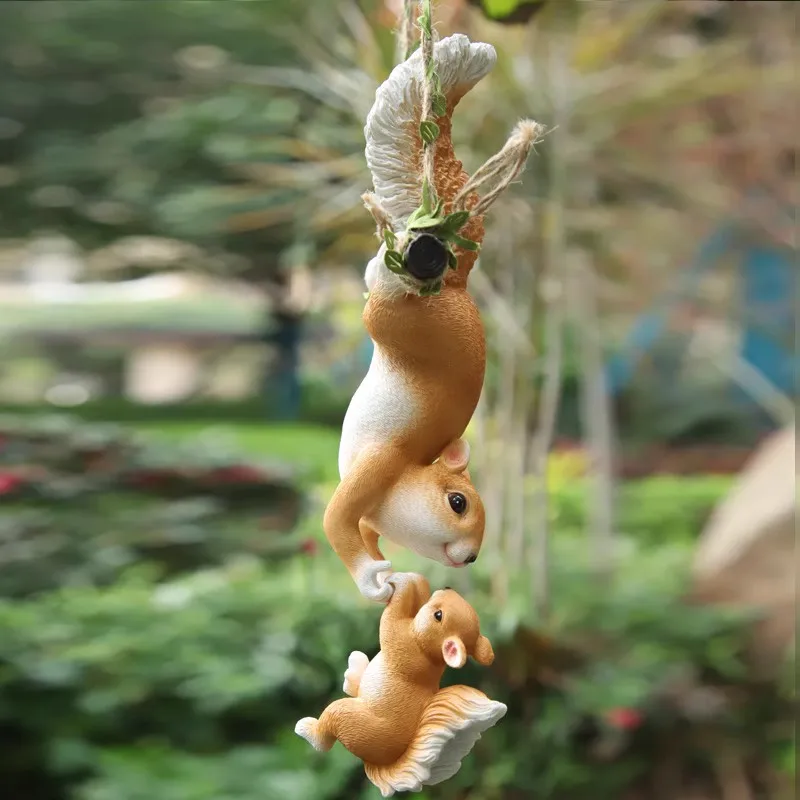 Mother Child Squirrel Resin Hanging Swing Ornament, Outdoor Garden Statue, Yard Art, Tree Decor