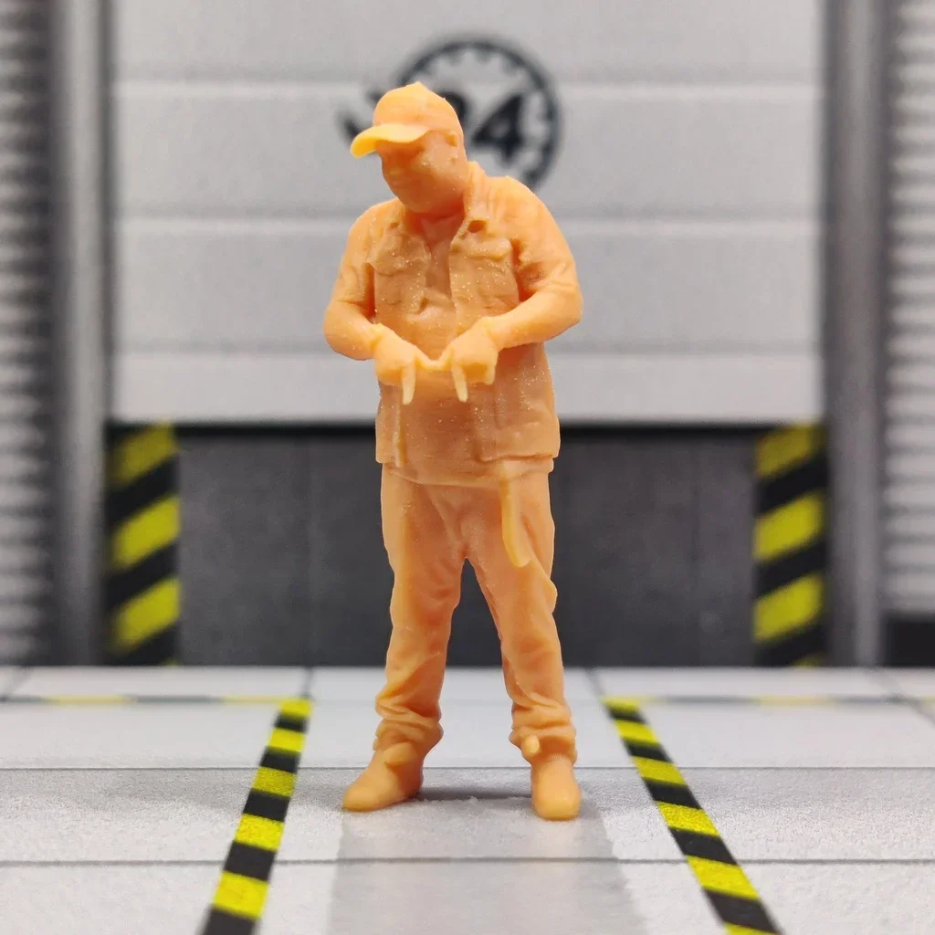 

1/87 1/64 1/43 Scale Model Resin Disdain A ManUncolored Miniature Diorama Hand-painted S124