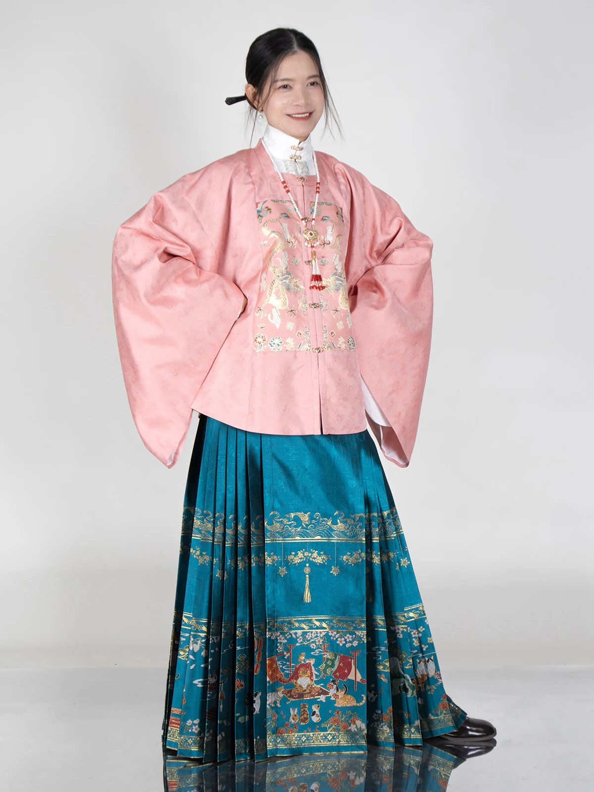 

Женский топ Ханьфу в стиле династии Мин с вышивкой дракона, квадратным воротником и золотой вышивкой, для повседневной носки, свободный крой