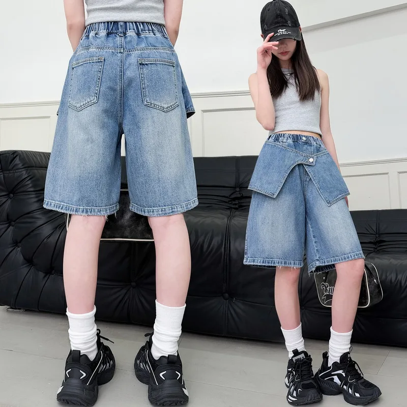 Girls Loose Casual Vacation Two-Piece Denim Shorts Set Summer 2026 Fart Curtain Design Children's Length Ripped Pants Clothing