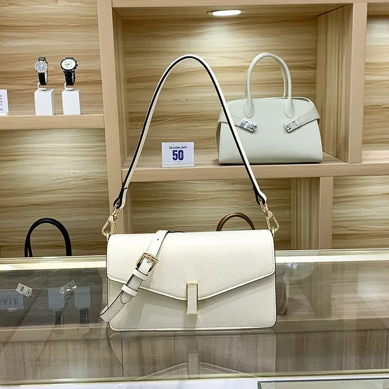 

Elegant Leather Classic Designer Crossbody Bag For Women With Vintage Style Large Capacity And Minimalist Luxury Fashion