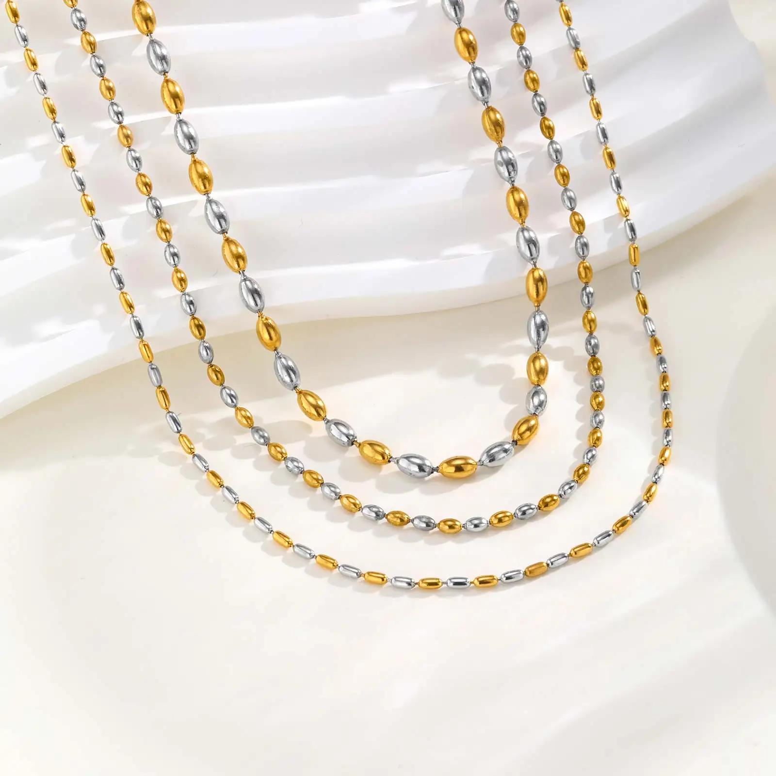 18 Karat vergoldete zweifarbige ovale Perlenkette für Damen, Schlüsselbein-Halskette aus Edelstahl, Modeschmuck-Geschenk – Detail 6