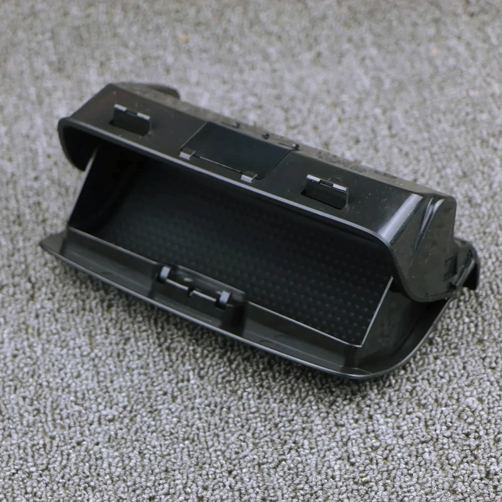 

DB-1K0868837 Black Sunglasses Box Case Car Glasses Storage Box Case Holder For VW Golf MK5 MK6 Tiguan Jetta MK5 Passat B6 CC