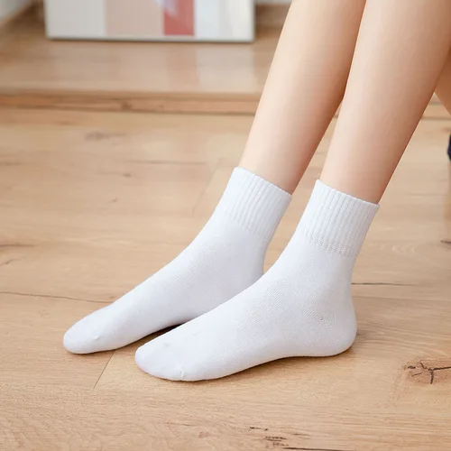 Imagen 2 del producto Calcetines de algodón para mujer, medias de tubo medio, Color sólido, 1 par a 3 pares, Otoño e Invierno