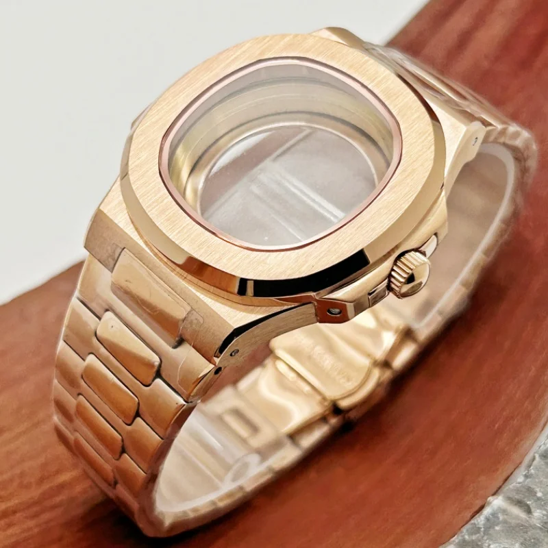 

Корпус 40 мм, стальной браслет, золотисто-медный внутренний ободок, циферблат, стрелки для часов, совместим с механизмами PP Nautilus NH35, NH36, NH38, NH70.