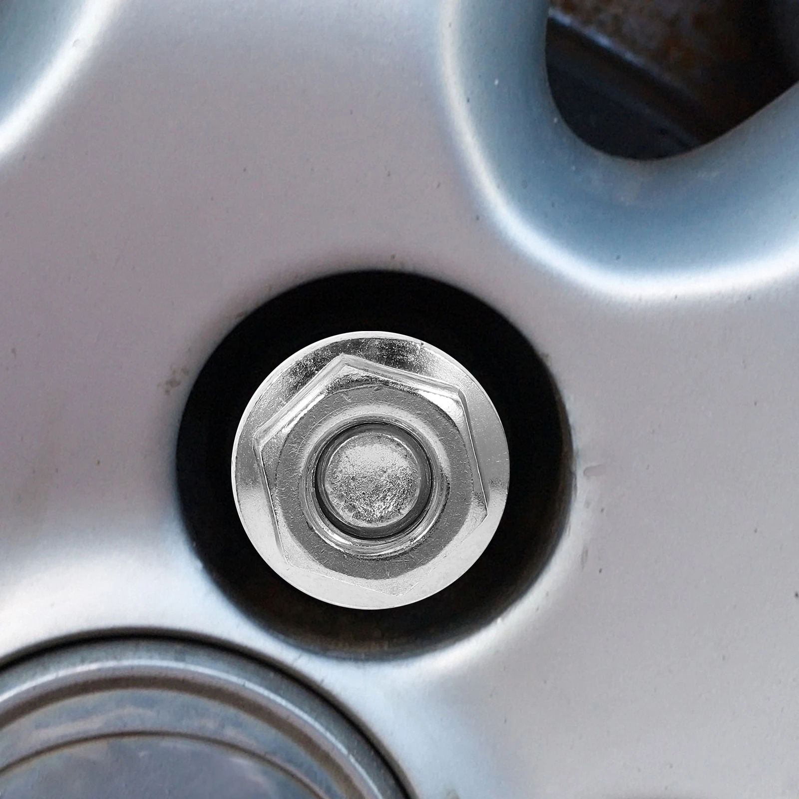 

Hub Fixing Nut Nuts Black Rear Seat Bolt Screw Motorcycle License Plate Frame Screws Generic Car Nut Wheel Lug Metal Material