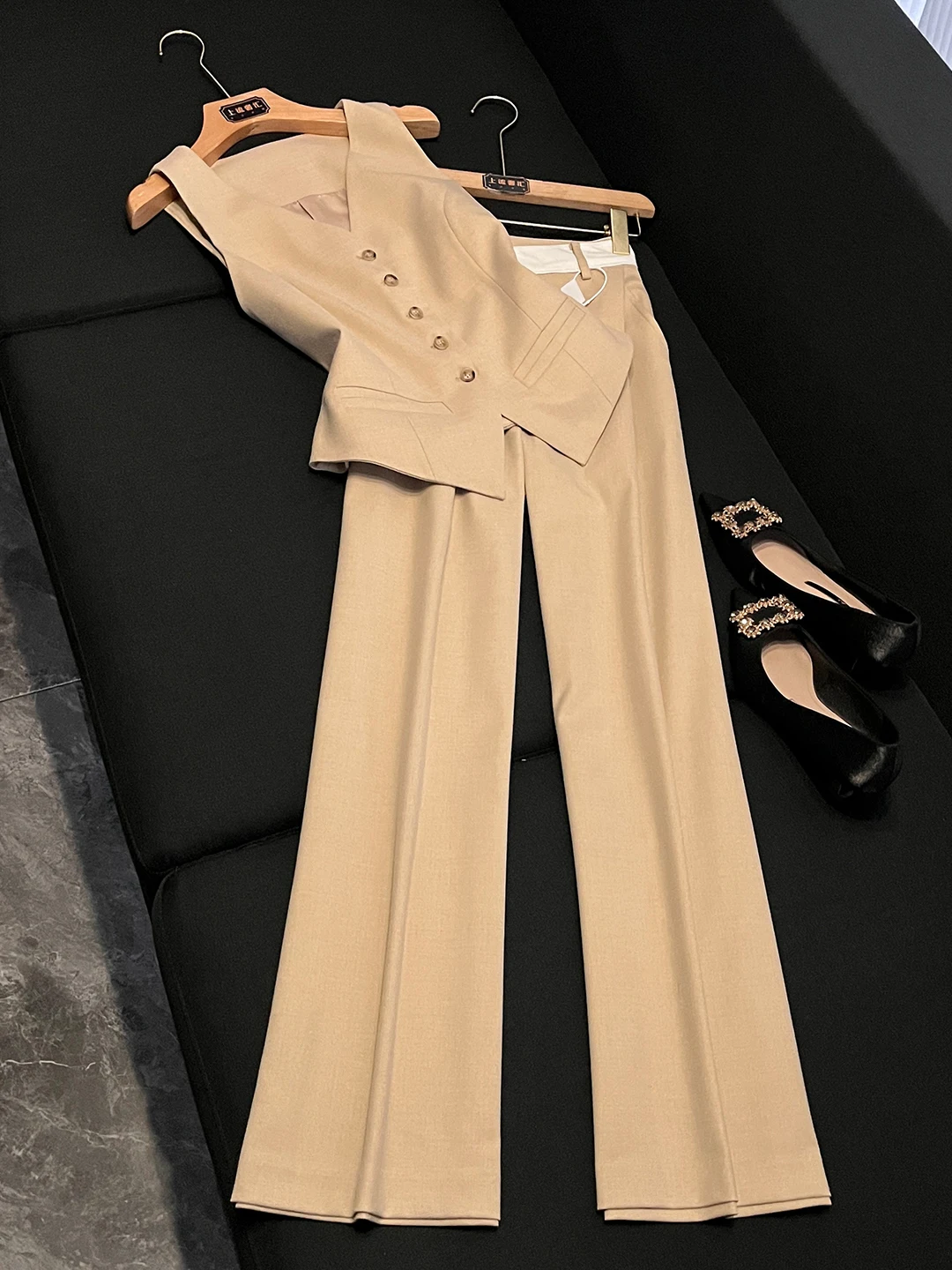 

Spring New Style Women's V-neck Sleeveless Tank Top Wide Leg Pants Set Commute Fashionable Two-piece Suit P220 Cotton Polyester