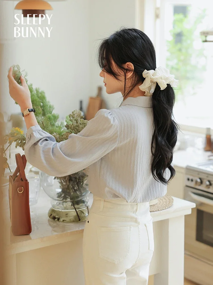 Women Subtle Striped Puff Sleeve Shirt Spring Fashion Loose Fit Elegant Office Blouse High-End Button-Up Top for Daily Wear