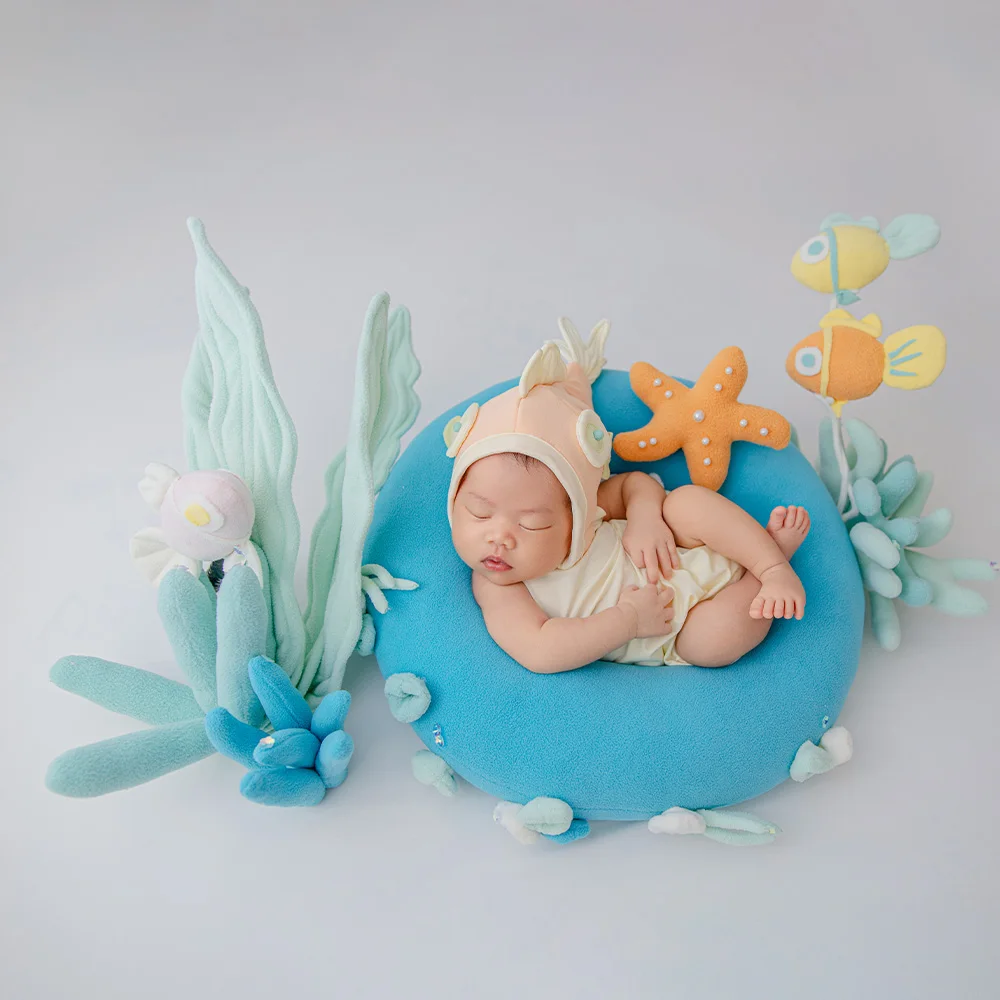 Underwater World Newborn Photoshoot Props Set Cute Fish Hat Photo Outfit Round Posing Nest Plush Ocean Coral Starfish Decor Prop