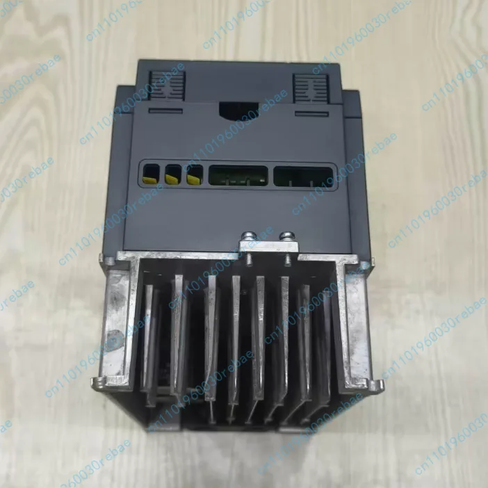Accessories 1pcs 4kw/380v inverter model: a500-4t4r0gb/5r5pb