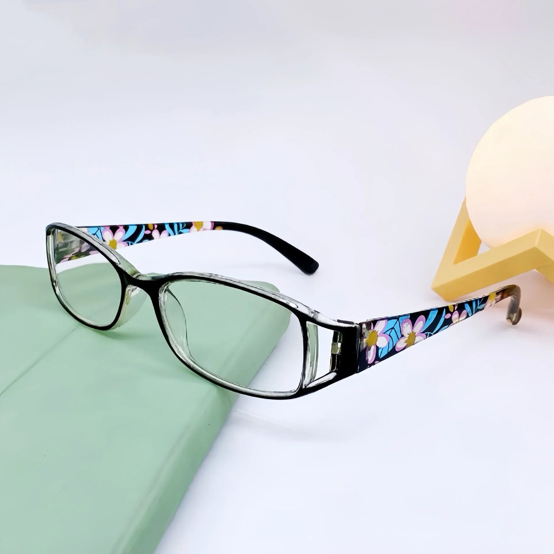 

Fashion Portable Printed Flower Reading Glasses Ultra Light Far Sight Eyewear for Women High Defintion Luxury Eyeglasses To +4.0