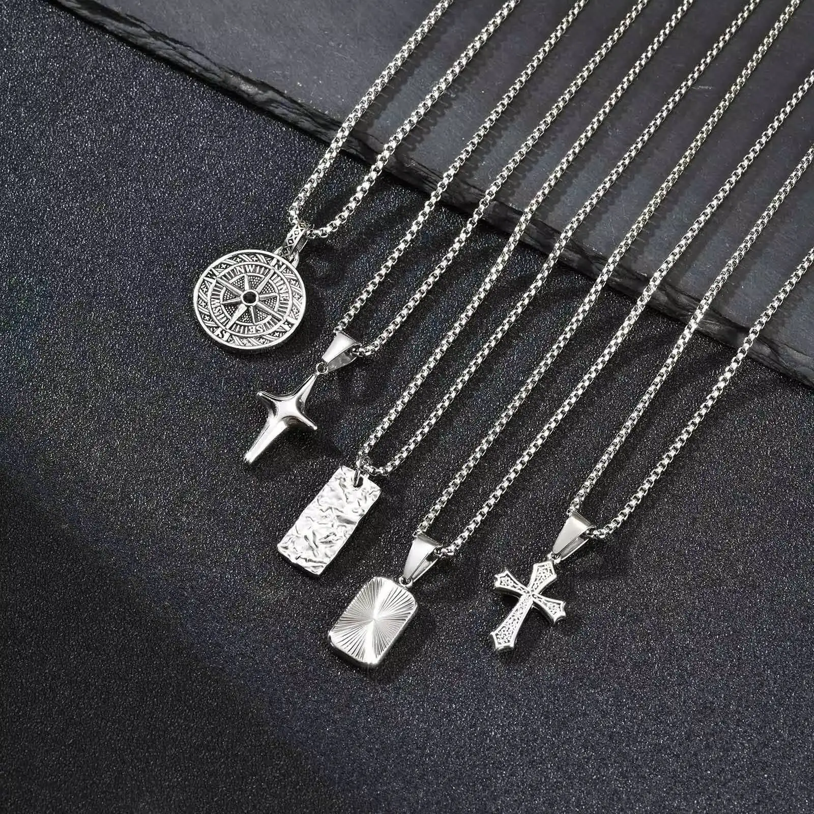 Vnox Herren-Halskette aus Edelstahl, vielseitige Anhänger-Kette mit Kreuz, Kompass, Stern und Hundemarke, Hip-Hop-Schmuck für den Alltag, Geschenk für Jungs – Detail 4