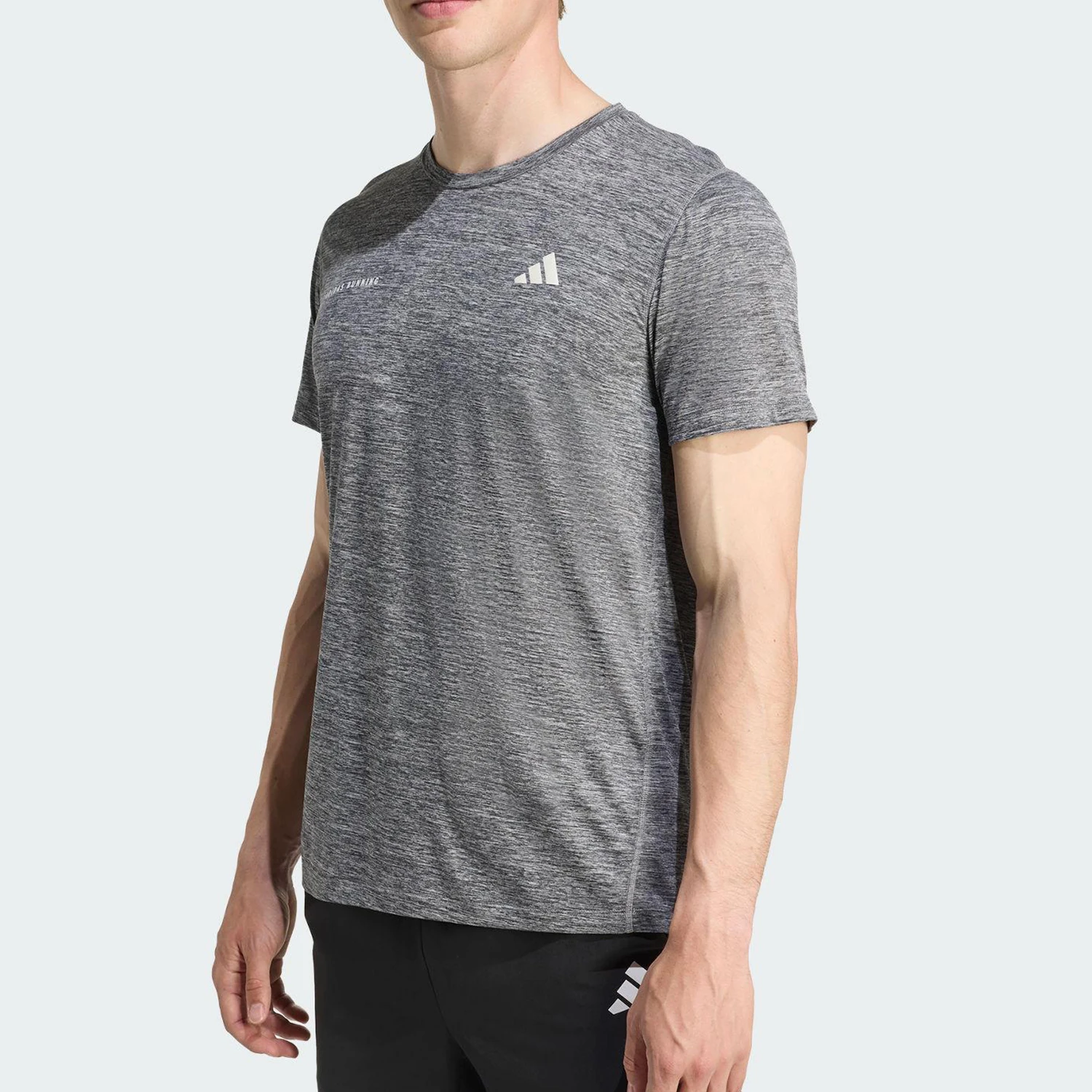 

Оригинальная летняя мужская мягкая дышащая футболка Adidas JN9870