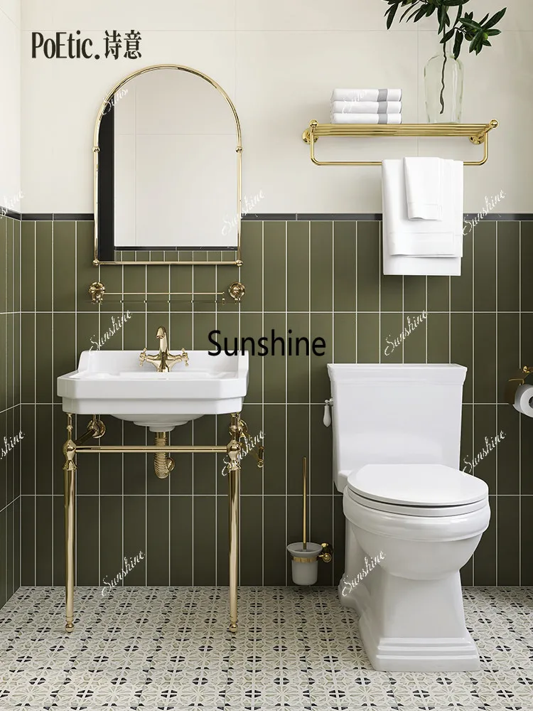 Retro floor-to-ceiling bathroom gold bracket balcony sink