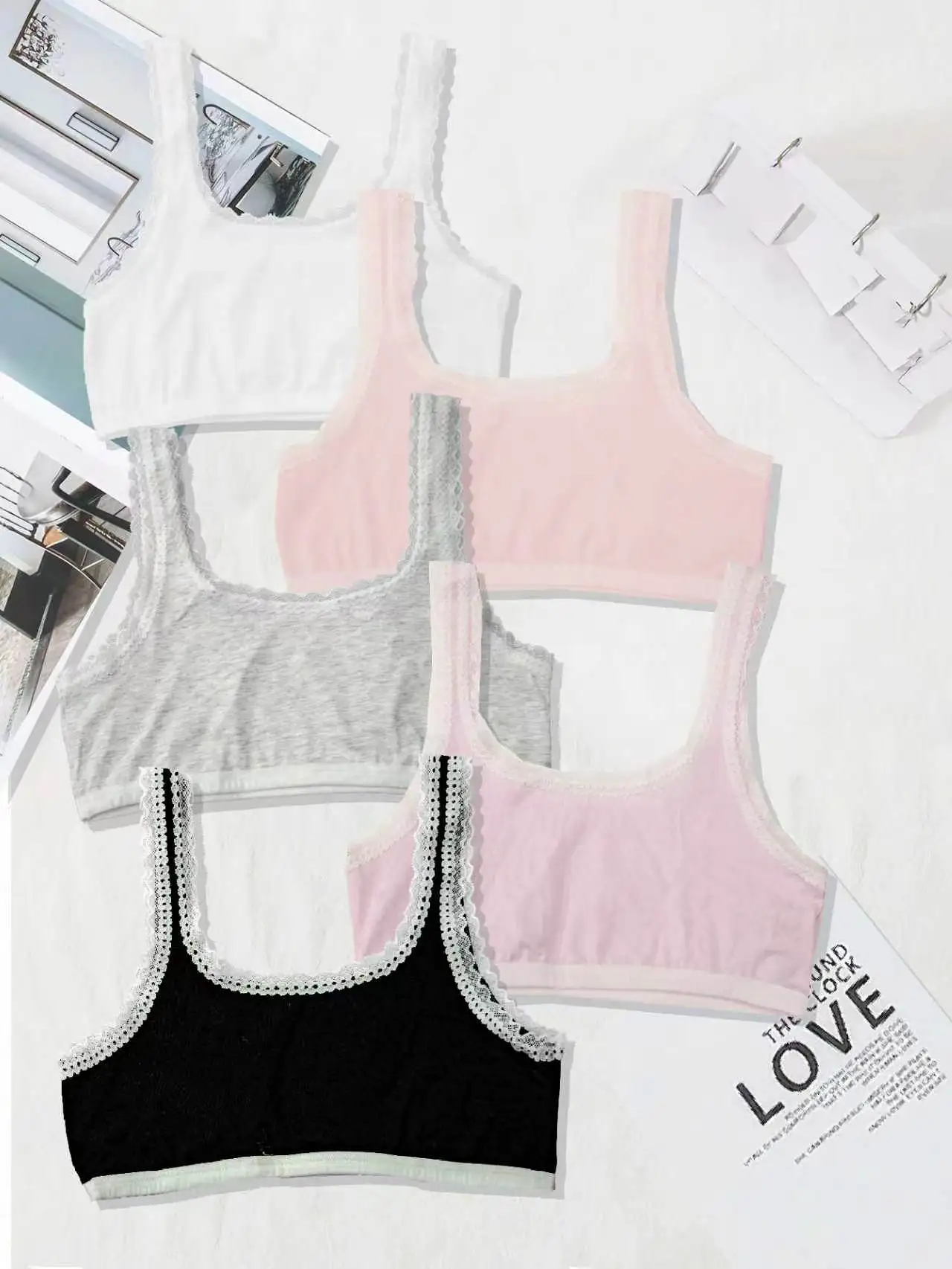 

Simple Solid Color Camisole Underwear for Teenage Girls