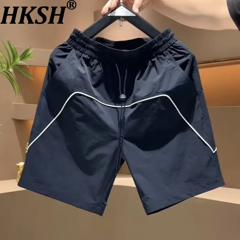 

HKSH Summer New Men's Tide Shorts Straight Versatile Embroidery Light Luxury Simple Knee-Length Pants Punk Casual Capris HK21513