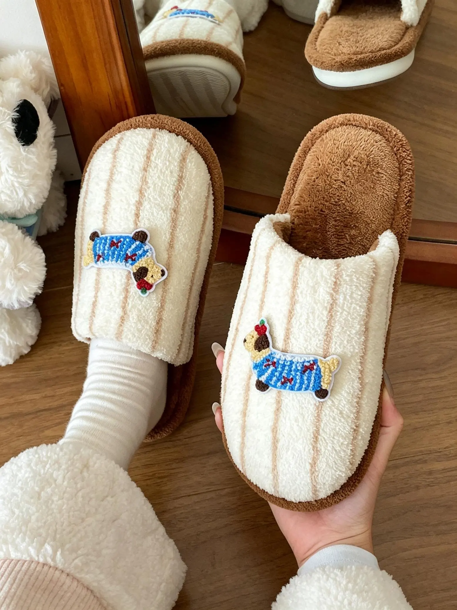 2026 New Autumn Winter Women Striped Fluffy Cotton Slippers Cute Warm Thick Sole Indoor Home Shoes Soft Non Slip Floor Slippers
