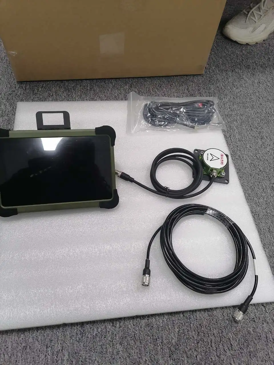 ระบบแนะแนว GPS สําหรับเครื่องจักรกลการเกษตรเครื่องนําทางการเกษตรที่มีความแม่นยําสูง