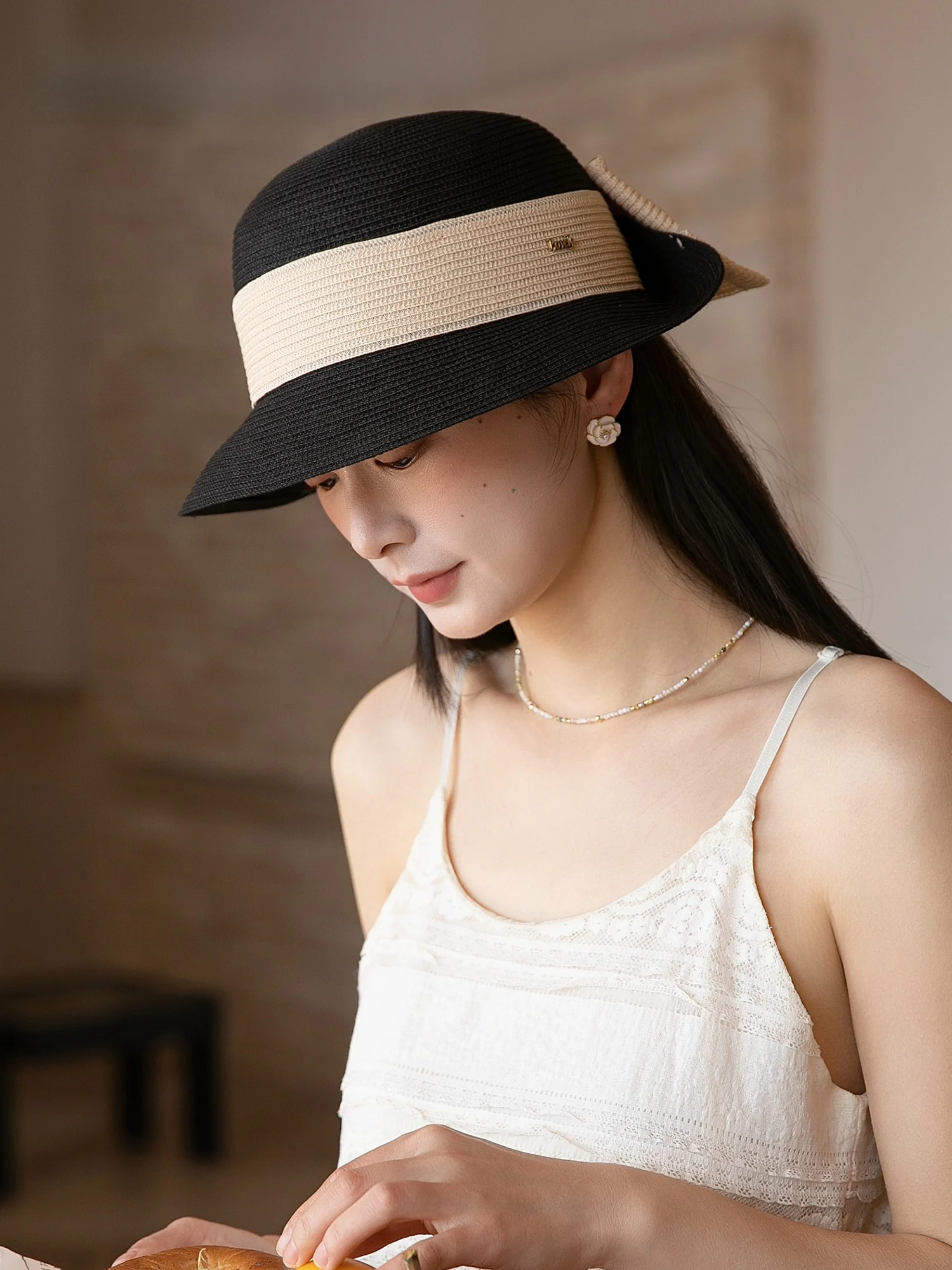 sombrero-de-paja-negro-para-mujer-estilo-hepburn-retro-verano-con-nudo-en-la-parte-superior-versatil-plegable-transpirable