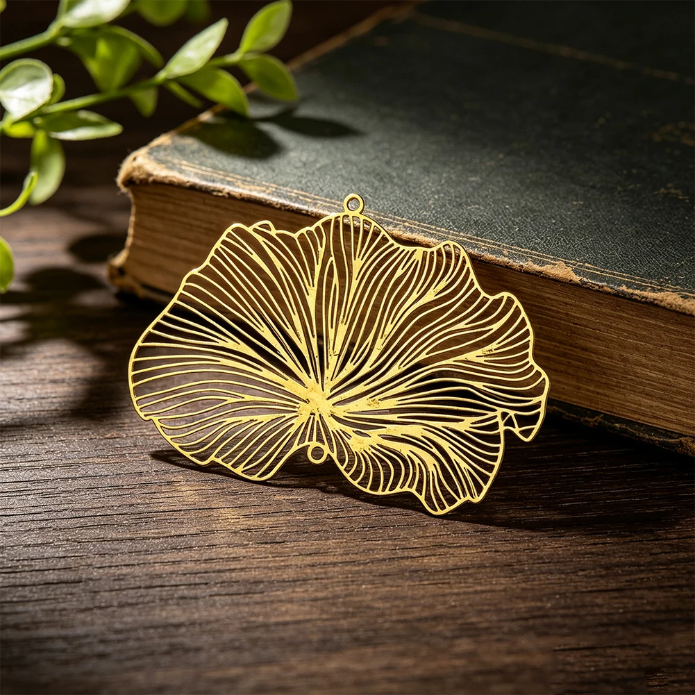 Ginkgo Leaf Metal Bookmark Gold Tone Filigree Hollow Book Page Markers with Tassels Jewelry Pendant Charm Connector Crafts 6.3cm