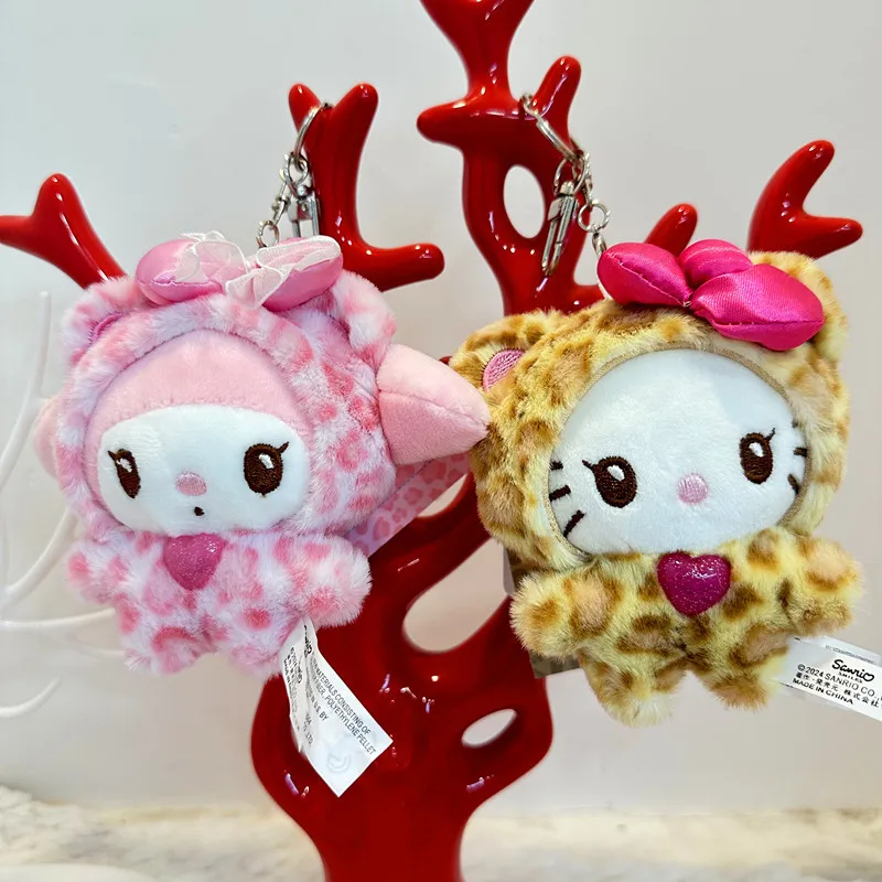Breloczek z motywem panterki, misia Sanrio Hello Kitty, Kuromi, Cinnamoroll, zawieszka do torby, pluszowa lalka My Melody, zabawki, dekoracja, prezent dla dziewczynki