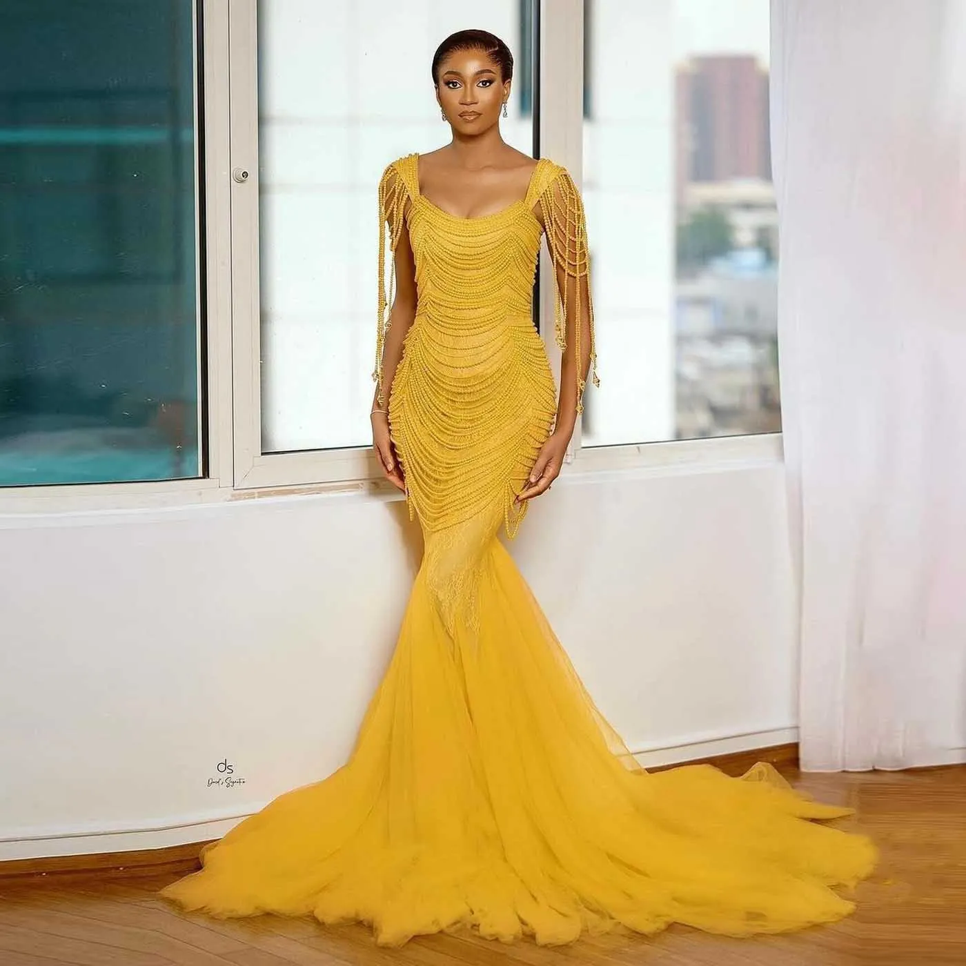 Luxury Pearls Mermaid Prom Dresses 2024 Long Beaded Tassels Unique African Evening Party Dress Yellow Lace Aso Ebi Formal Gown