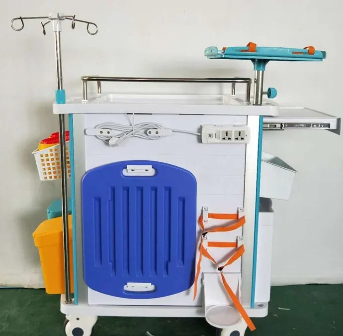 Wielofunkcyjny wózek ratunkowy na kółkach