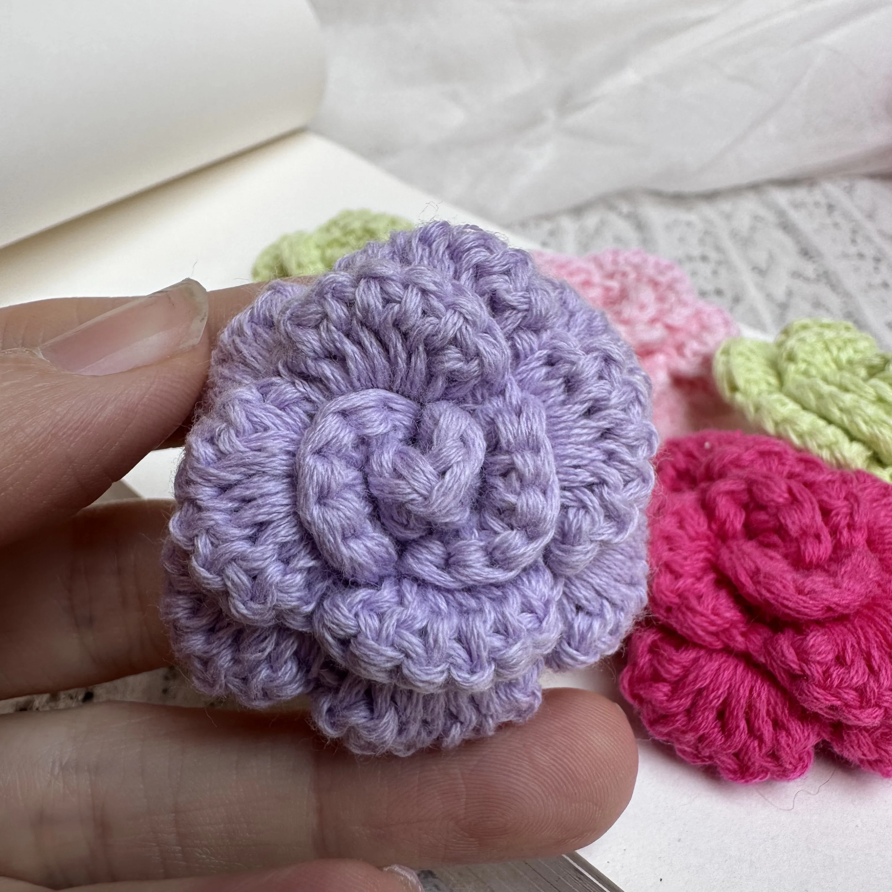 11 colors 4.3cm handmade three-dimensional rose DIY flower materials wool crochet clothing bag socks hair decoration