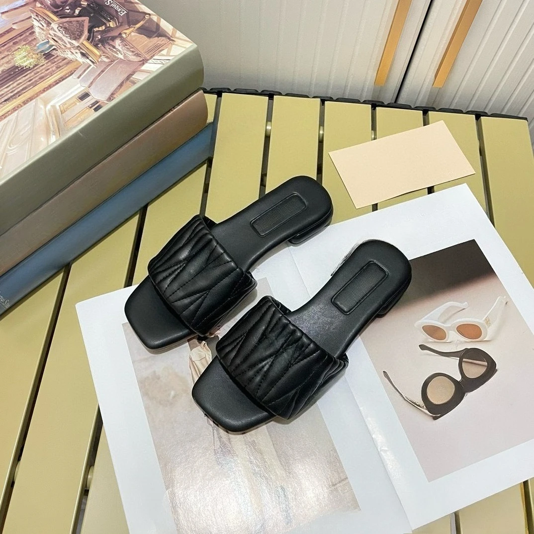 2026 Summer New Women's Square Toe Leather Slides Stripe Detail Block Heel Sandals Luxury Casual Outdoor Slippers