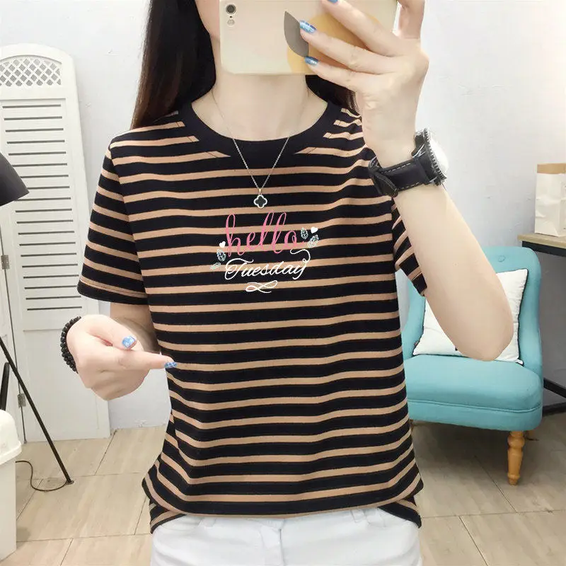 Loose Women's Short Sleeve T-Shirt Striped Color Block Slimming Fashionable Anti-Aging Summer New Style 2026 Casual Wear