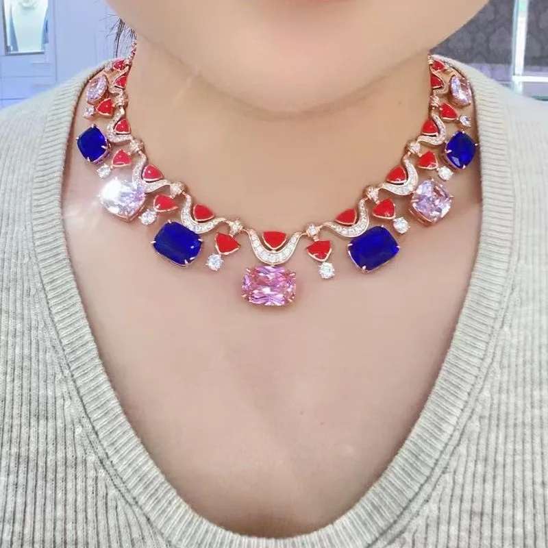 2025 New Fashion Classic European and American High end Flower Bead Elegant Shining Design Clavicle Chain Fashion Banquet