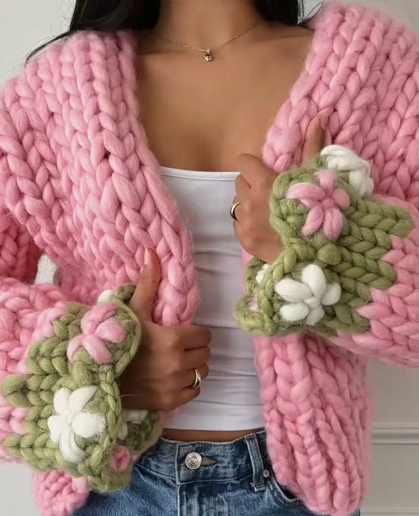Flower knitted cardigan versatile and slimming Korean style sweet atmosphere Korean version loose and luxurious weaving