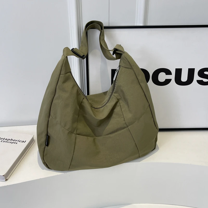 

Нейлоновые однотонные модные сумки через плечо на молнии, женские сумки для путешествий, распродажа, новинка 2025 года, универсальные сумки на плечо большой вместительности