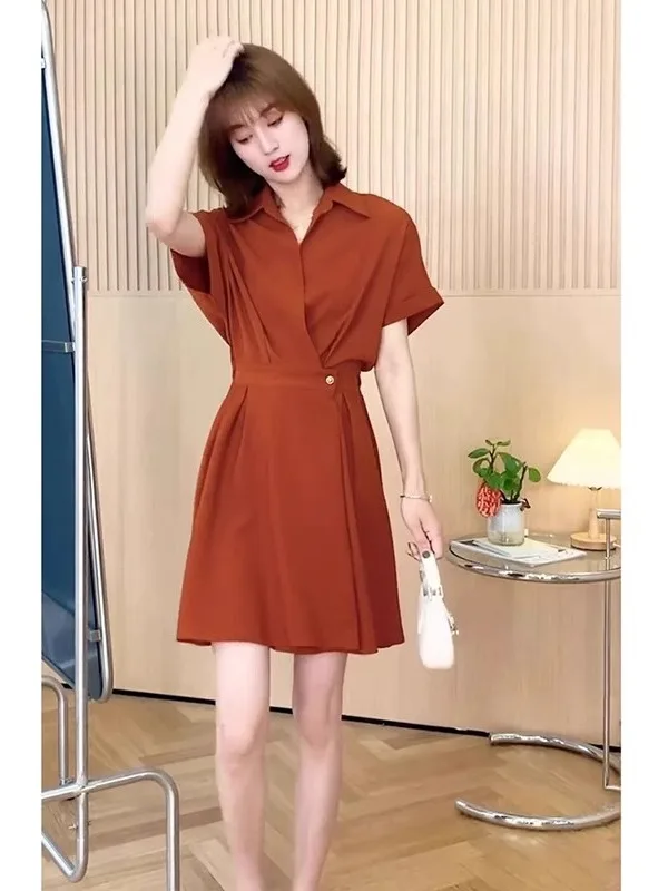 فستان نسائي راقٍ صيفي بتصميم جديد نحيف بأكمام قصيرة، فستان ميدي بقصة A يبرز الخصر، ياقة بولو بلون موحد