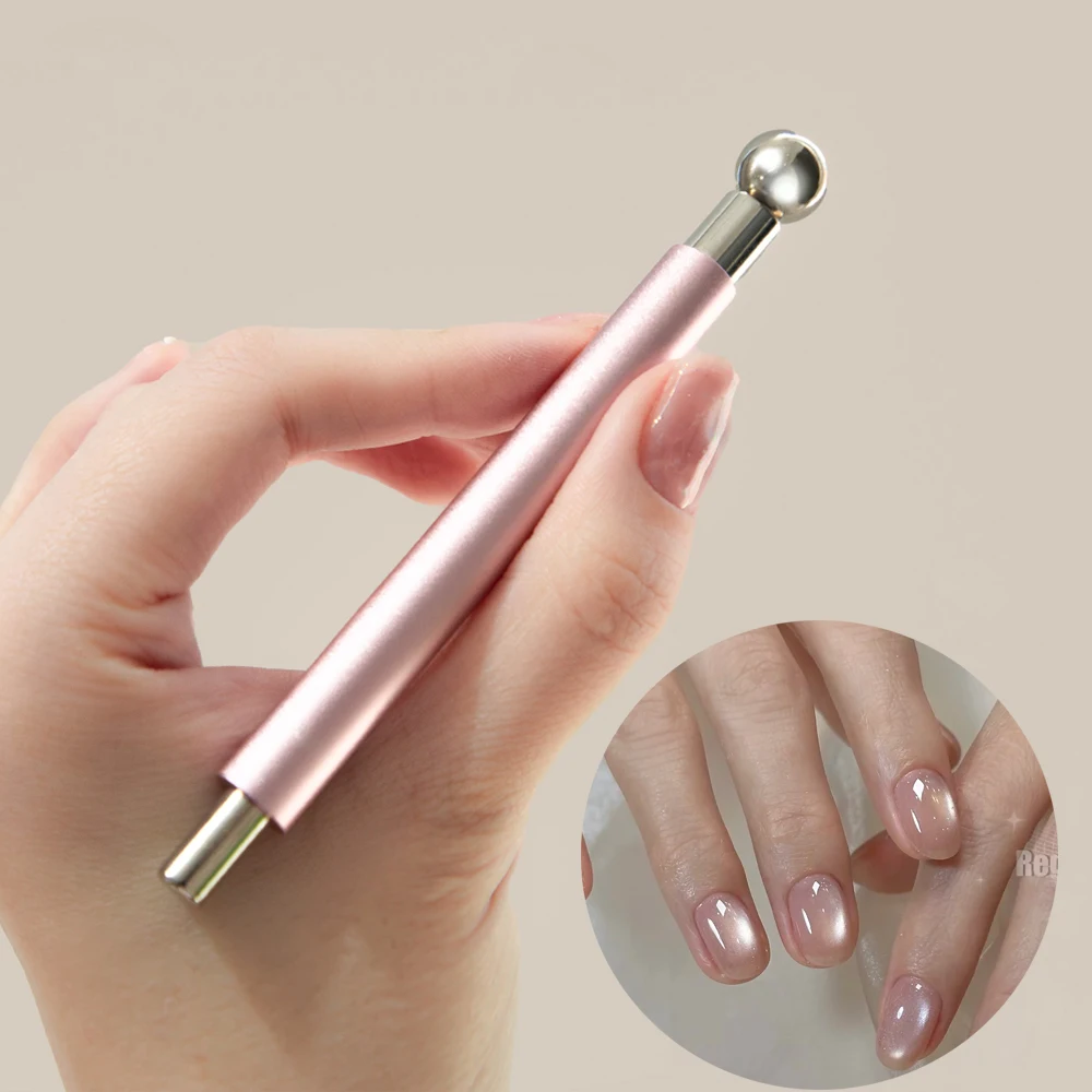 ชุดแม่เหล็กติดเล็บแมวตาสีชมพูอ่อน พร้อมลูกเหล็กและด้ามจับอะลูมิเนียมทรงกระบอก สำหรับทำเล็บเจล UV ด้วยตัวเอง หรือใช้ในร้านเสริมสวยหรือทุกวัน