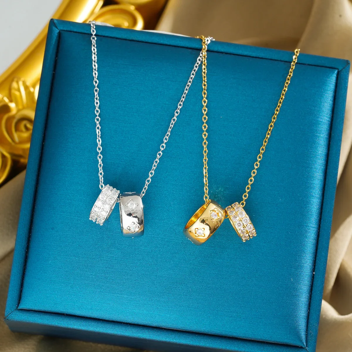 Эта женская колье с высокой талией и двойным кольцом, инкрустированная бриллиантами - свежее, милое и универсальное. Это последняя модель из 2025г.